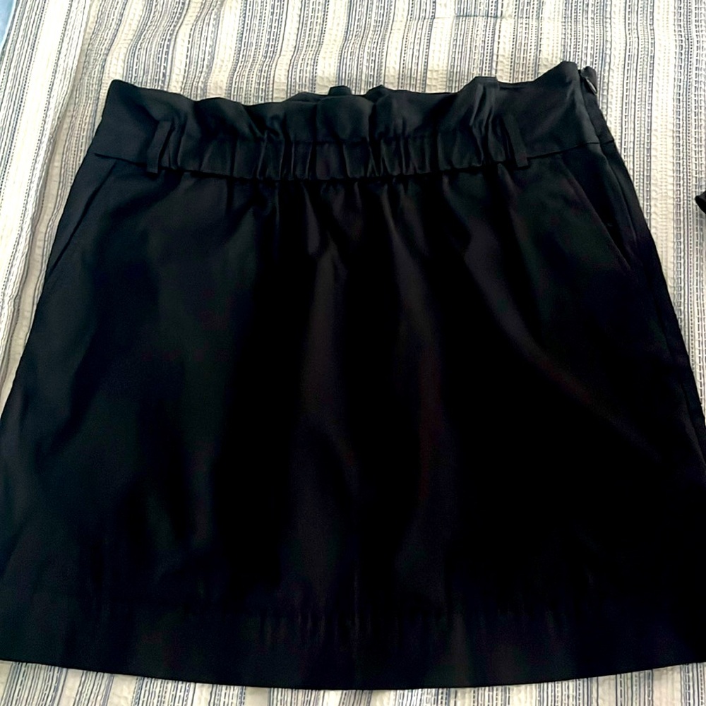 Banana Republic Black Tulip Paper Bag Skirt sz 12